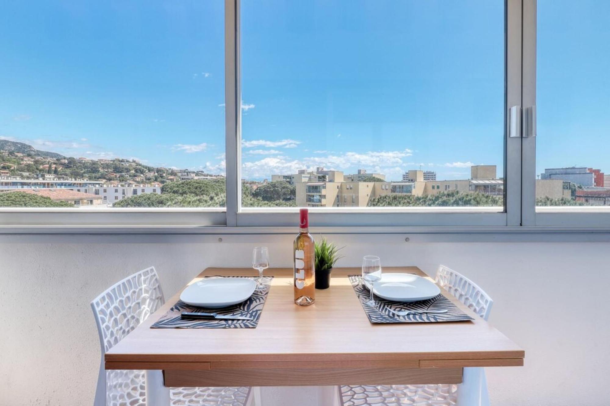 T2 600 M From The Beach! Air-Conditioned لو لا فاندو المظهر الخارجي الصورة