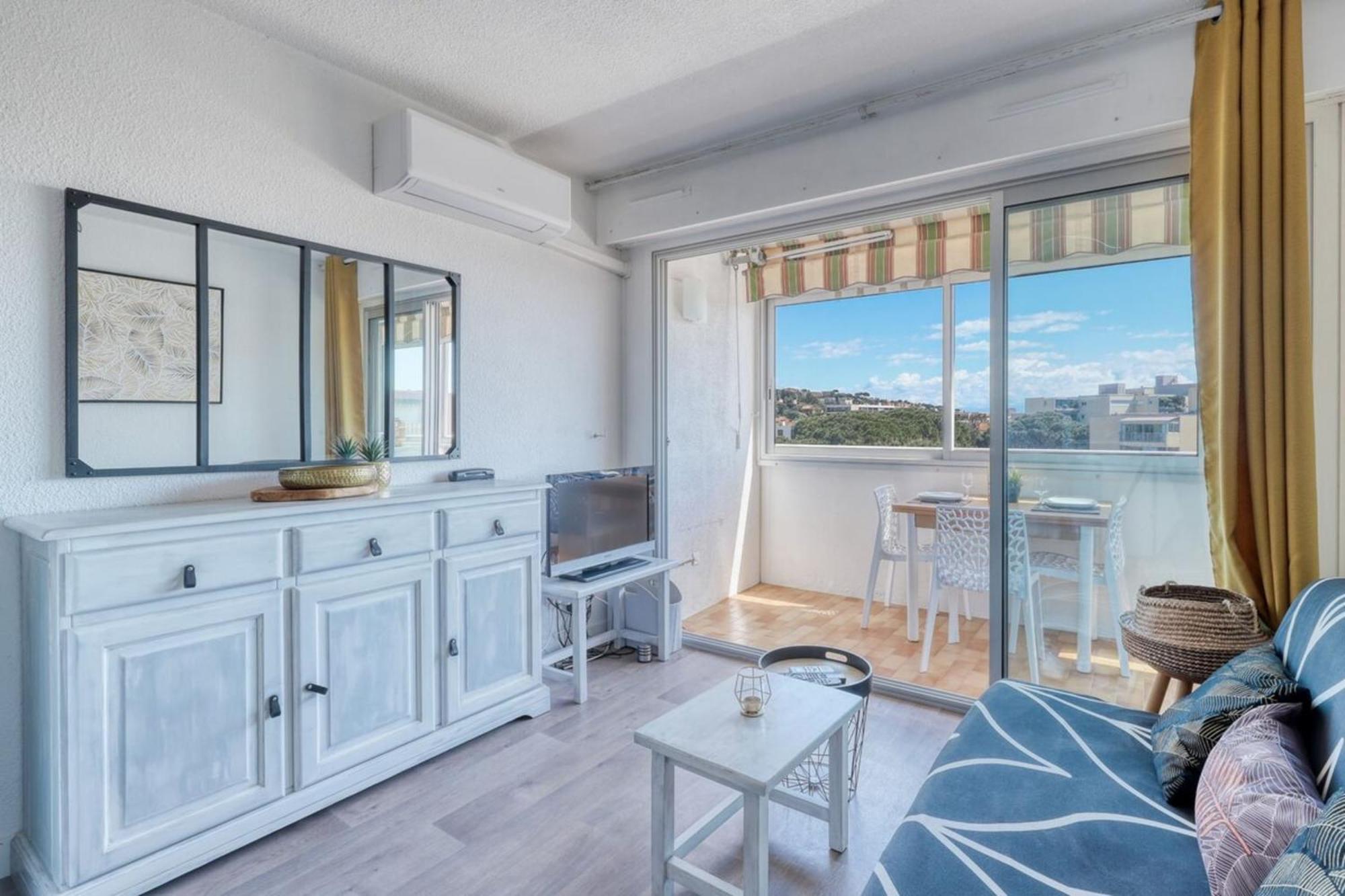 T2 600 M From The Beach! Air-Conditioned لو لا فاندو المظهر الخارجي الصورة